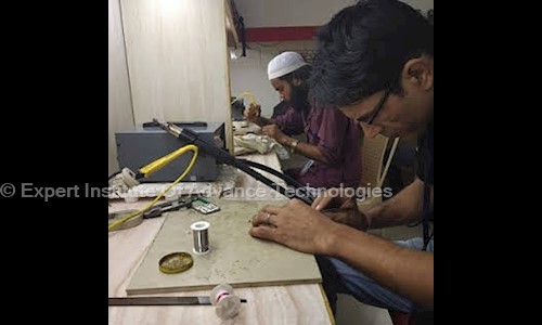 Expert Institute Of Advance Technologies - Job Training in Manimajra, Chandigarh