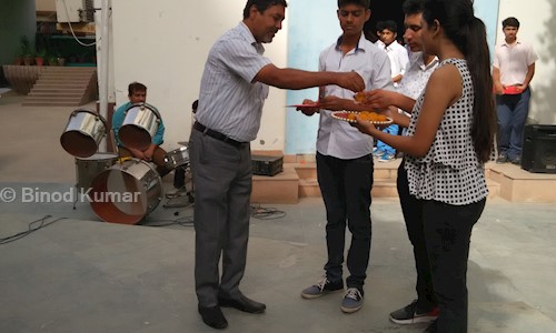 Binod Kumar - School Tuitions in Vasant Kunj, Delhi