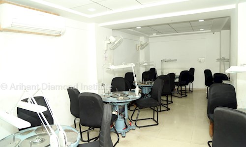 Arihant Diamond Institute - Job Training in Athwa, Surat