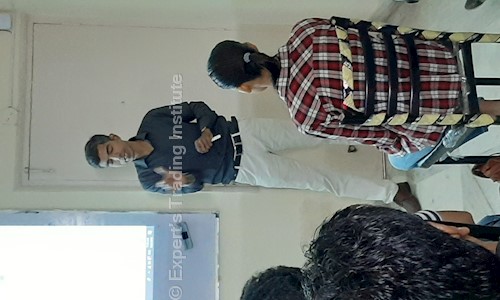 Expert’s Trading Institute - Job Training in Kalyan West, Mumbai