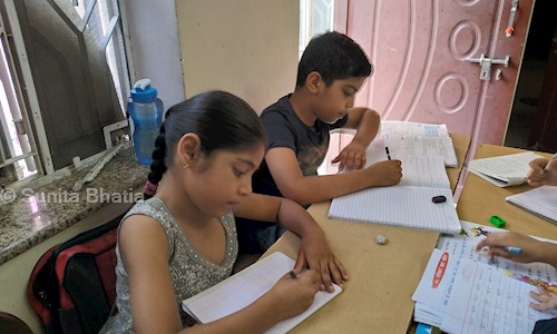 Sunita Bhatia - School Tuitions in Raja Park, Jaipur