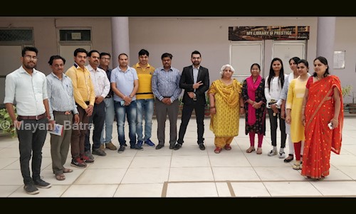 Get Digital With Mayank - Job Training in Indore H O, Indore