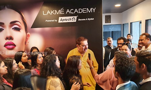 Lakme Academy - Job Training in Ashiana, Lucknow