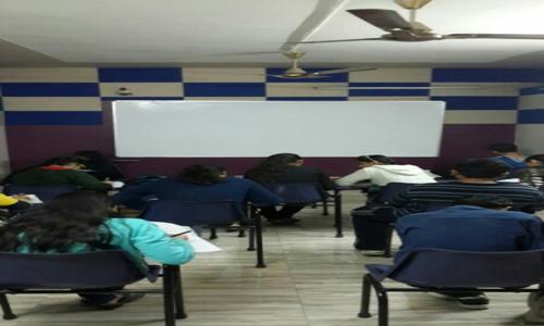 Quest Academy - School Tuitions in Anand Vihar, Delhi