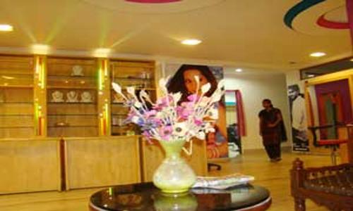 Slim & Style Beauty Clinic - Job Training in Labbipet, Vijayawada