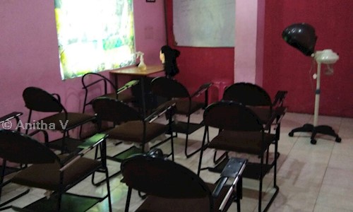 Anitha V - Job Training in Arumbakkam, Chennai