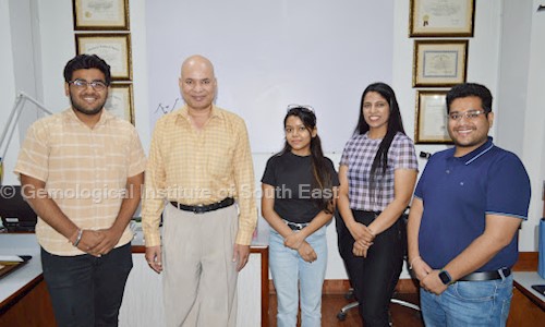 Gemological Institute of South East - Job Training in Karol Bagh, Delhi