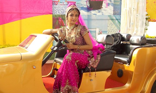 Makeover By Henna - Job Training in Jamia Nagar, Delhi