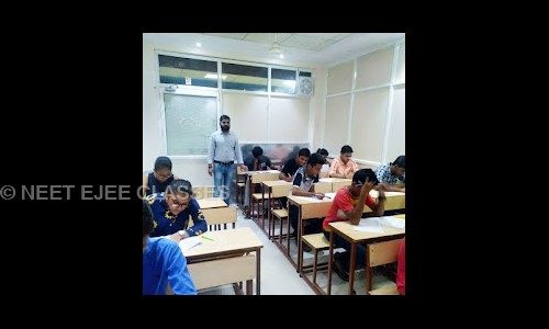 NEET EJEE CLASSES - School Tuitions in Beta II, Greater Noida