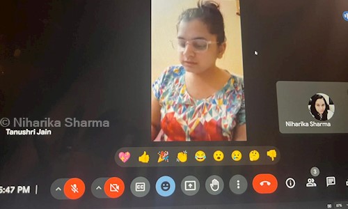 Niharika Sharma - School Tuitions in Shalimar Bagh, Delhi