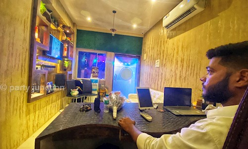 party junction - Catering Services in Caster Town, Deoghar