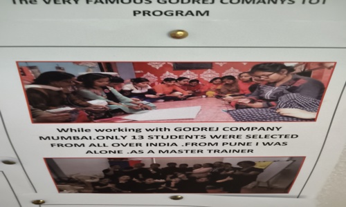 Diiptie Beauty Parlour Aroma Veda & Beauty Science Institute - Job Training in Bhosari, Pimpri Chinchwad