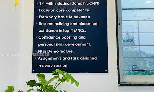 Skilzone Institute - Job Training in Old Sangvi, Pimpri Chinchwad