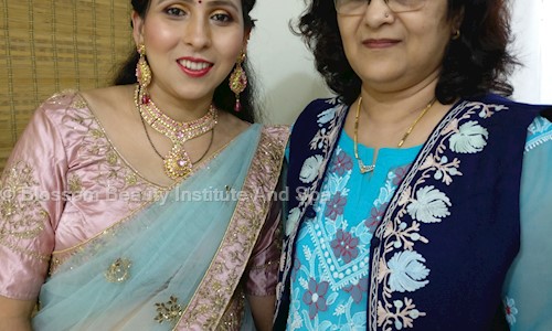 Blossom Beauty Institute And Spa - Job Training in Katraj, Pune