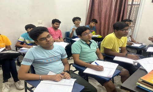 Online Maths Classes - School Tuitions in Amrapali Leisure Valley, Greater Noida