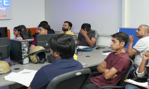 FinCafe - Stock Market Training Institute  - Job Training in Sector 2, Noida