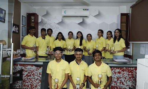 Rahate's IIT and Medical Home - School Tuitions in Ayodhya Nagar, Nagpur