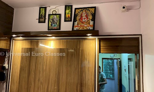 Universal Euro Classes - School Tuitions in Boring Road, Patna