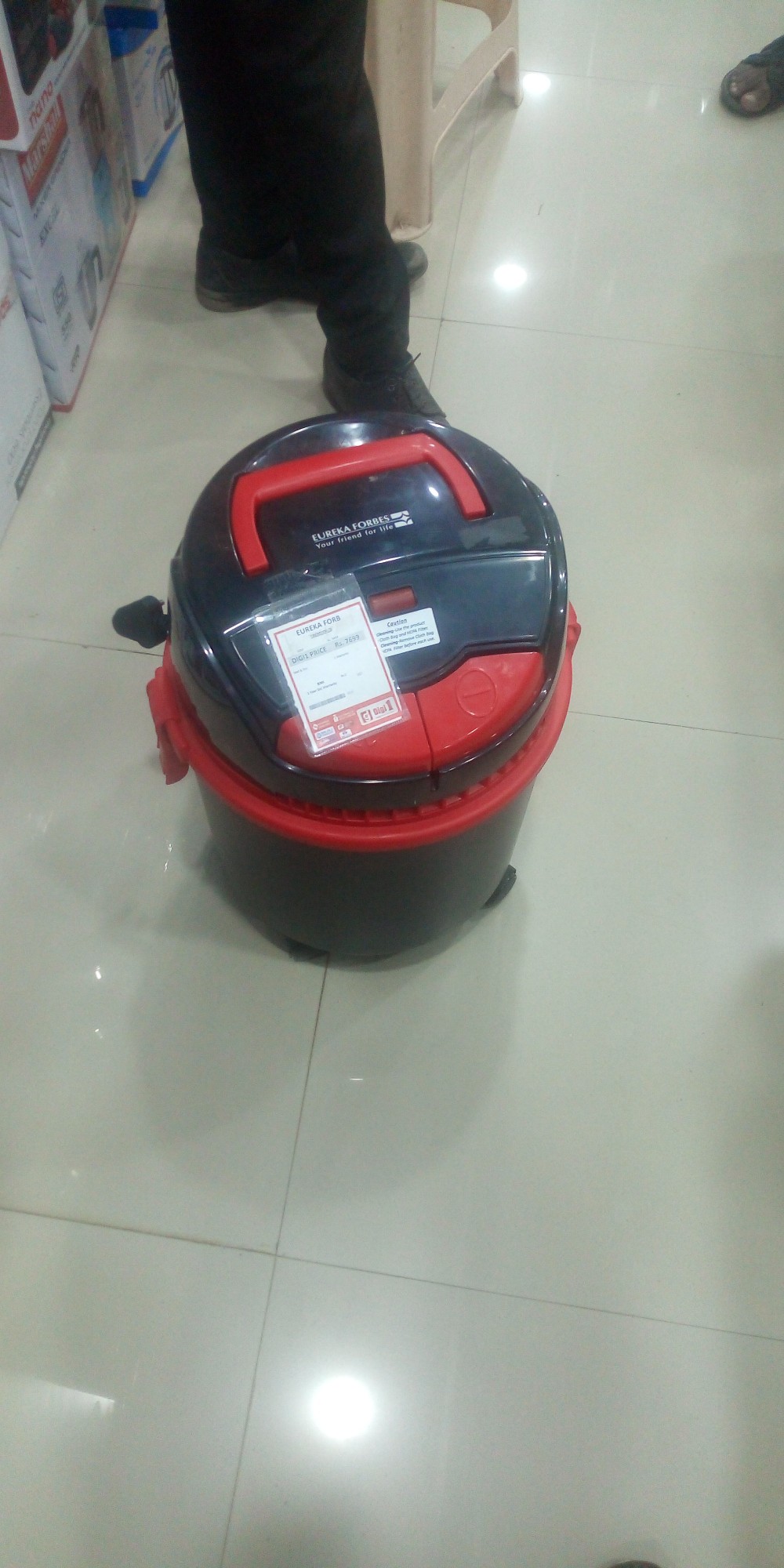 Cleaning Equipment & Tools Display of ABC Construction & Cleaning Services