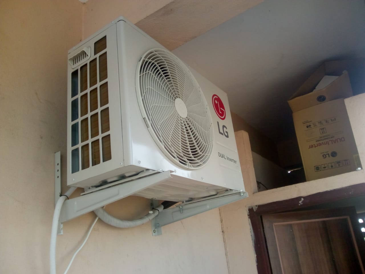 Indoor & Outdoor AC Units of Bhavya Air Conditioners