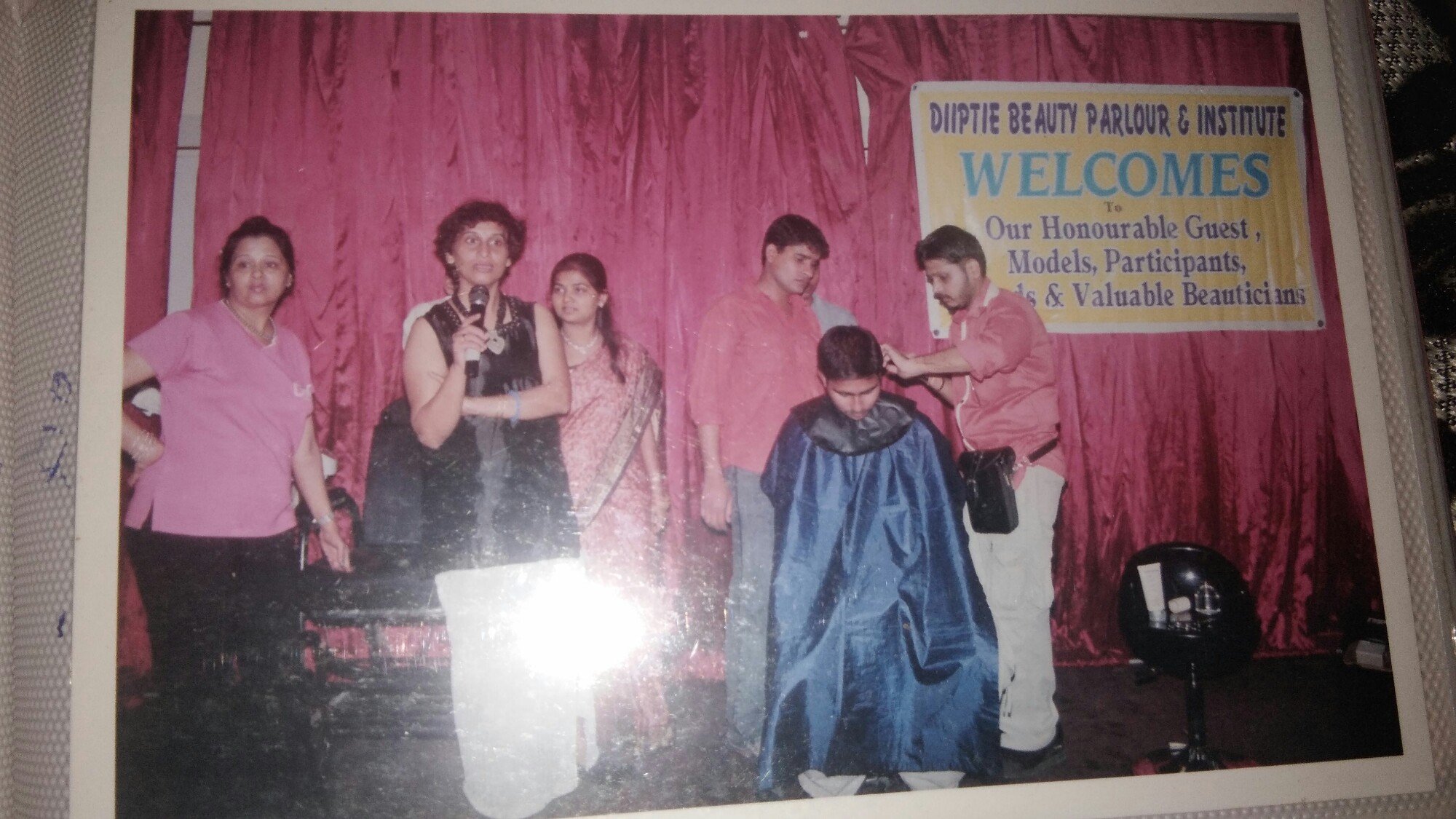 Award Ceremonies of Diiptie Beauty Parlour Aroma Veda & Beauty Science Institute