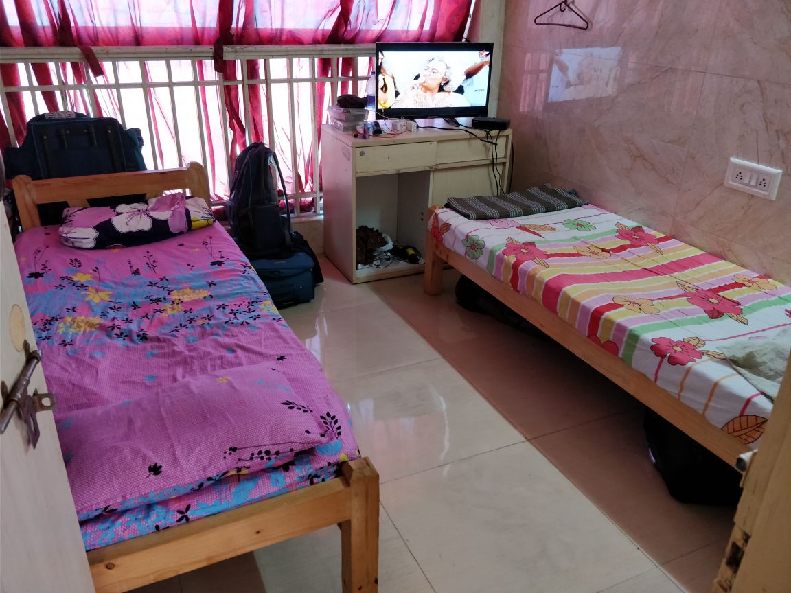 room of Metro Inn