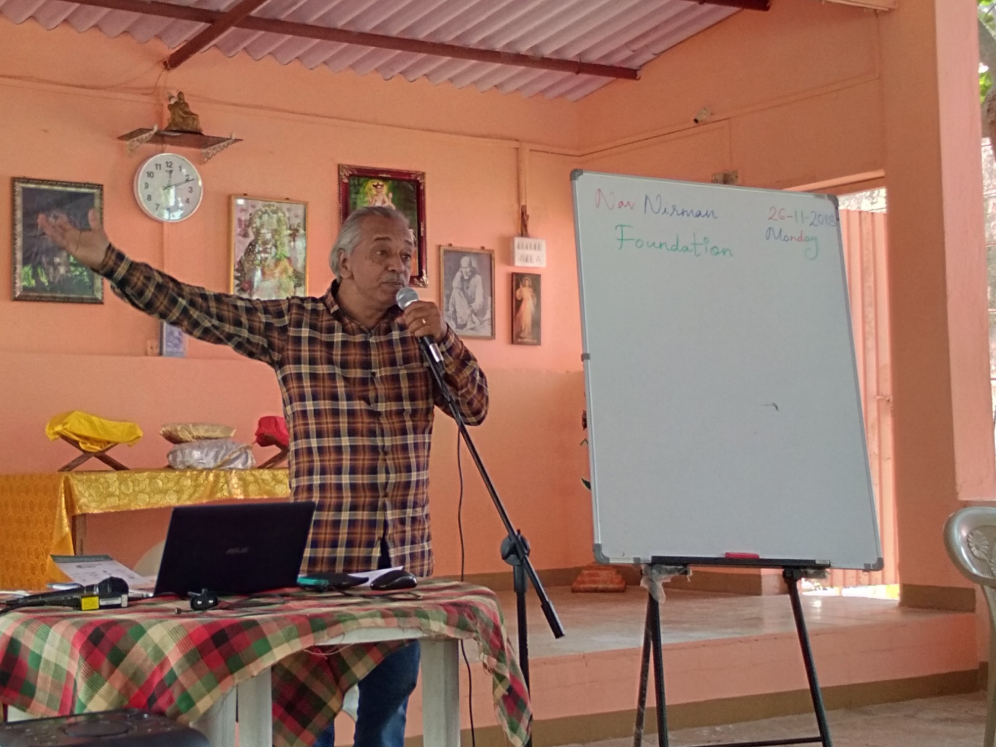 Group Therapy of Nav Nirman Foundation India