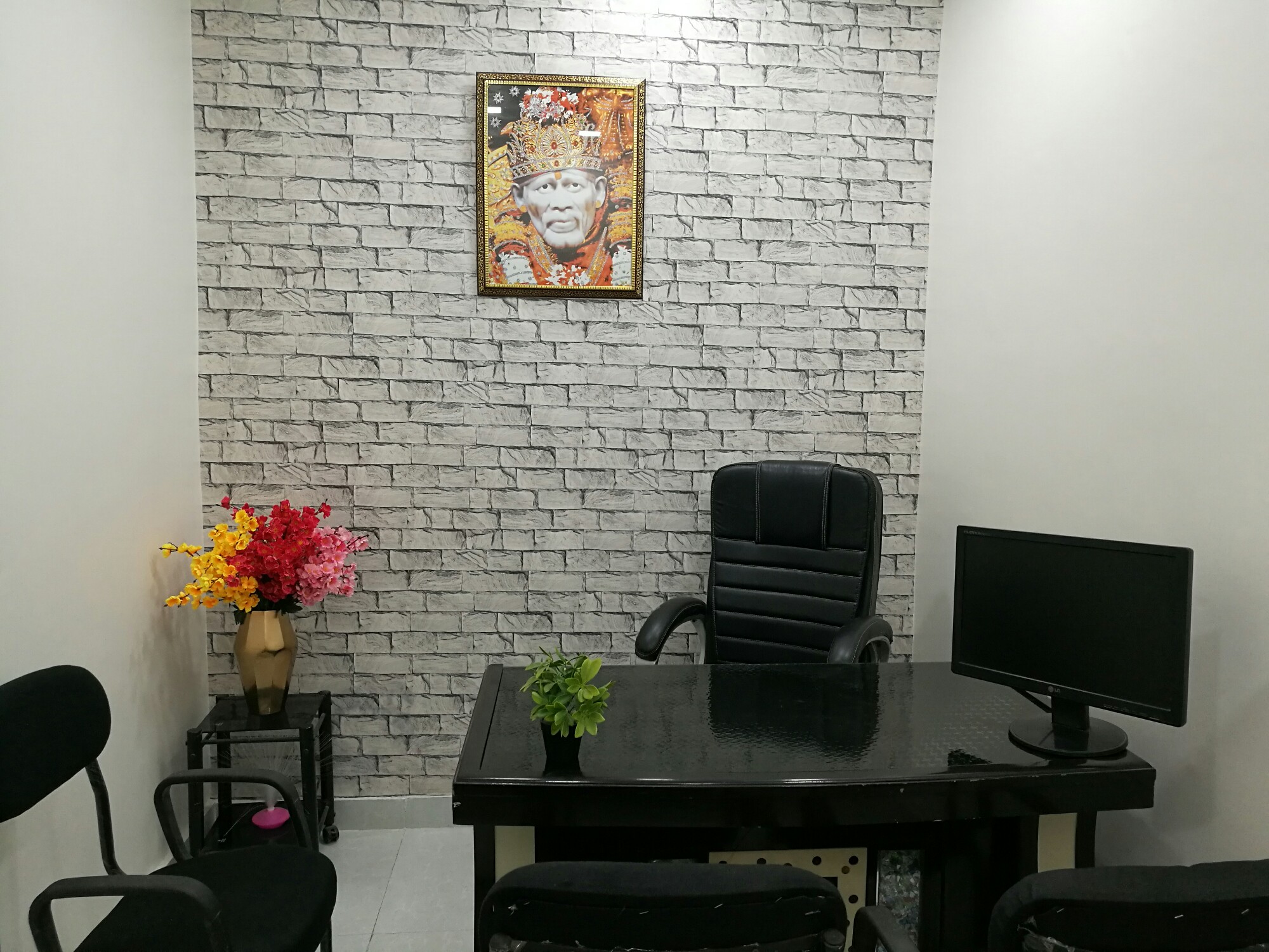 Meeting Room of Study Abroad Campus