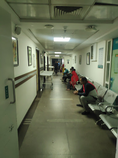 hospital corridor of Deepali Eye Center (Saroj Hospital & Heart Institute)