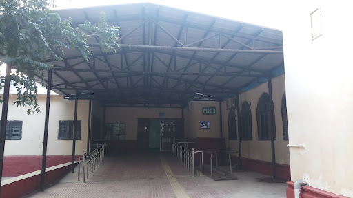 A and U Tibbia College and Hospital image