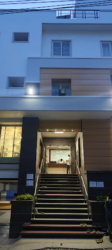 Velan Eye Hospital image