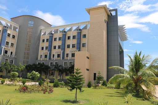 Sri Manakula Vinayagar Medical College and Hospital image