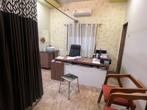Shri Kripalu Hospital image