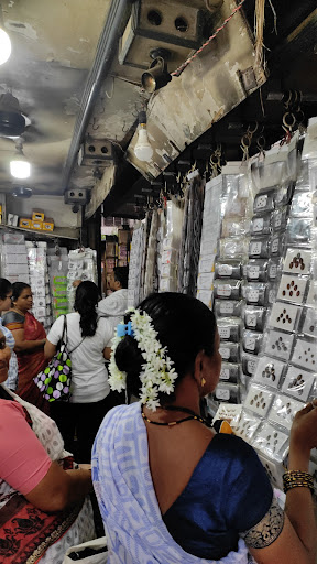 Sakhi Bindi Spot image