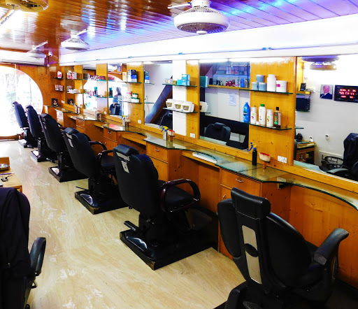 Kool Kuts Mens Saloon image