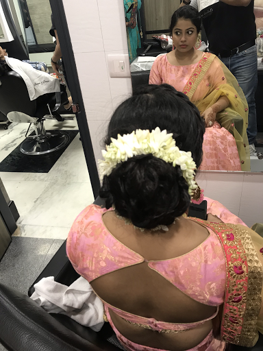 Bridal Makeup Session of Prince & Princess Unisex Salon