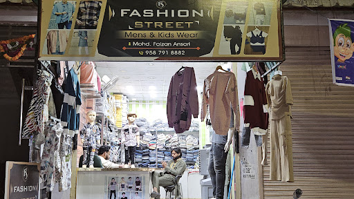 Fashion Street Collection image