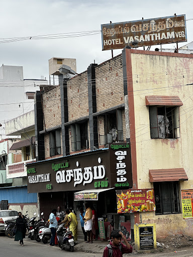 Vasantham Salon image