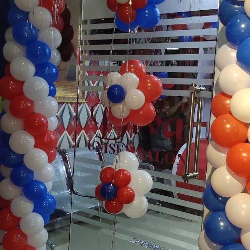 Reception Area of The Dazzling Diva Unisex Salon