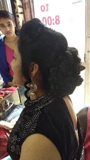TRIPTI BEAUTY PARLOUR image