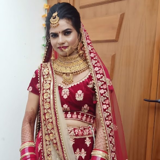 SRISHTI BEAUTY PARLOUR image
