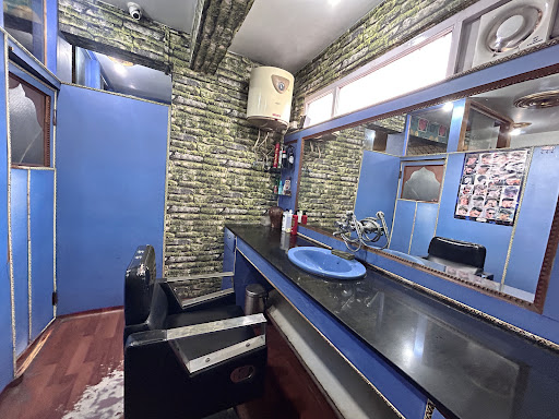 Hair Weaving Centre image