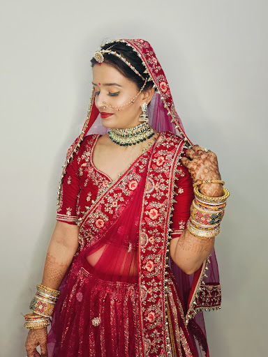Bridal Makeup Session of Sanskriti Beauty Parlour