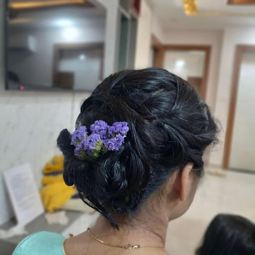 Hair Styling Zone of Sanskriti Beauty Parlour