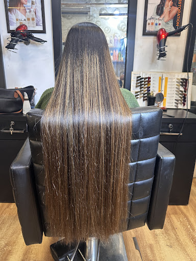 GRACE & GLAMOUR - BY JYOTI BOUTIQUE AND SALON image