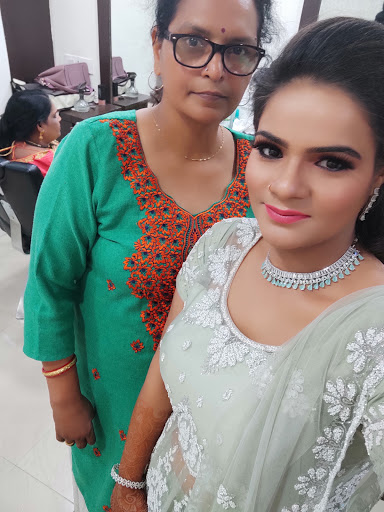 Venus Ladies Beauty Parlour image