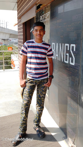 Bangs Salon image