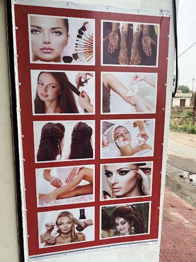 Aayushi Beauty Parlour image