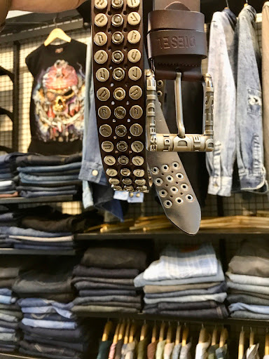Menz Port image