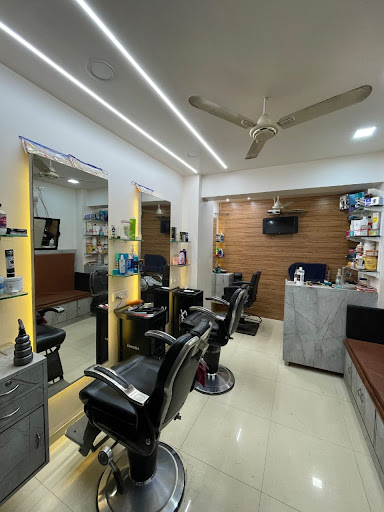 Dream Plaza Mens Ware image